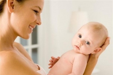 Chăm sóc rốn cho trẻ sơ sinh đúng cách