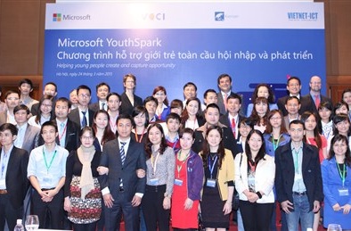 Microsoft đầu tư 60 tỉ đồng giúp Việt Nam phát triển công nghệ