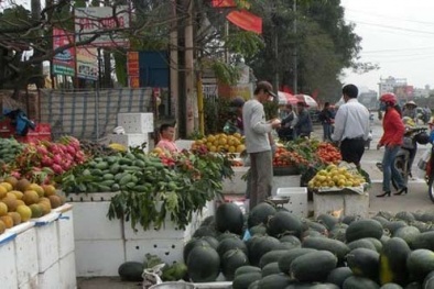  Bắt được'bà trùm' hoa quả chợ Long Biên ôm hơn 5 tỷ bỏ trốn