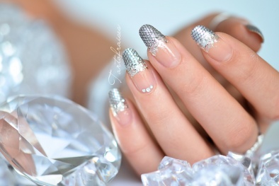 Móng tay khỏe đẹp nhờ ăn chuối, uống bia