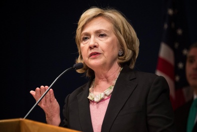 Bà Hillary Clinton sẽ gặp bất lợi gì trong cuộc tranh cử Tổng thống Mỹ?