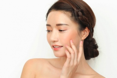 Bỏ túi mẹo trang điểm hoàn hảo cho ngày nắng