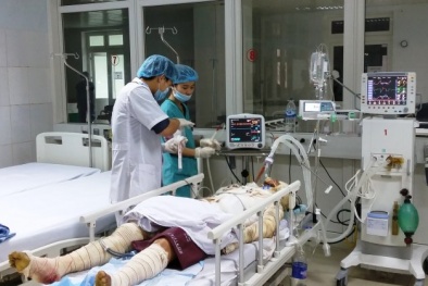 Gia cảnh túng quẫn của người mẹ bỏng nặng vì cứu con