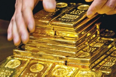 Giá vàng hôm nay 27/4/2015: Tiếp tục đà lao dốc
