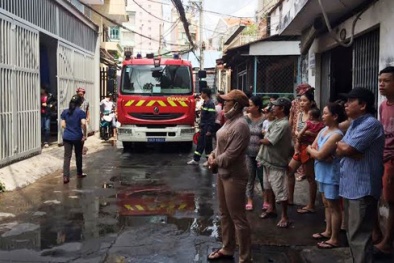 TP. HCM: Giải cứu bé gái 8 tuổi ngất lịm trong nhà cháy