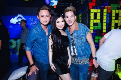 Hương Tràm cực nóng bỏng trong tiệc sinh nhật tuổi 20