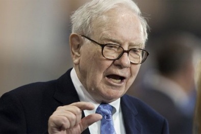 Chi 2,3 triệu USD để được ăn trưa cùng tỷ phú Warren Buffet