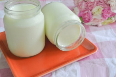 Tự làm sữa chua thơm ngon, mát lạnh đơn giản tại nhà