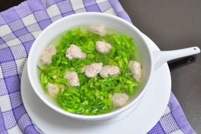 Canh hoa thiên lý nấu ngao thơm mát, ngon ngọt cho ngày nắng 