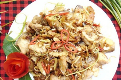 Gà xảo sả ớt thơm ngon, đậm đà cho ngày mát trời