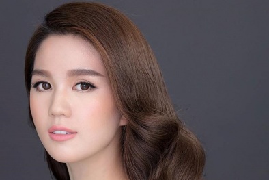 Stylist lên tiếng về bức ảnh khỏa thân như tượng sáp của Ngọc Trinh