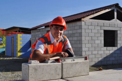 Tăng năng suất xây dựng nhờ phương pháp biến gạch phế liệu thành bêtông