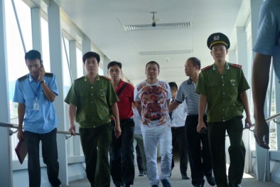 Công an Hà Nội tiếp nhận đối tượng truy nã đặc biệt nguy hiểm Hùng 'lô'