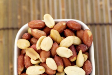 Bà bầu ăn lạc liệu sinh con có dễ bị dị ứng?