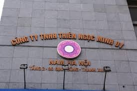 Khám chữa bệnh kiểu ‘kỳ lạ’, Thiên Ngọc Minh Uy bị ‘sờ gáy’