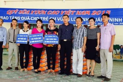 Vinamilk tặng 500 thùng sữa cho trẻ em Quảng Ninh