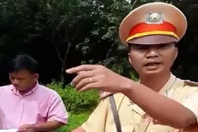 Thực hư đoạn video clip người vi phạm bị đòn khi cự cãi CSGT