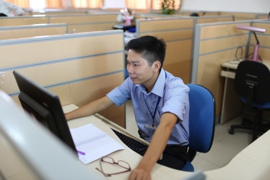 Làm khoa học là dấn thân và đam mê không bao giờ cạn kiệt