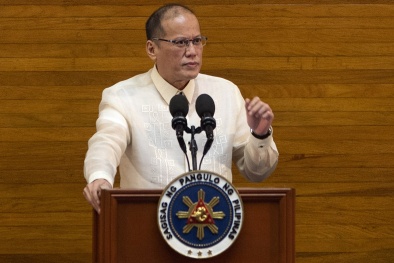 Tổng thống Philippines mỉa mai sâu cay Trung Quốc vì Biển Đông