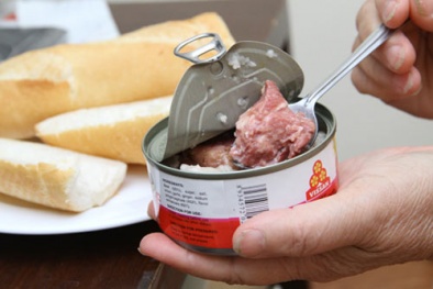 Bà bầu nên hạn chế ăn đồ hộp