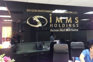 Khám xét sàn vàng trái phép cực lớn ở TP HCM