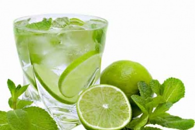 Không phải ai cũng biết uống nước chanh đúng cách 