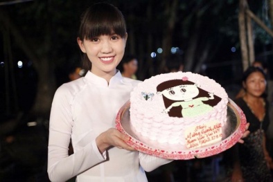 Ngọc Trinh đẹp tinh khôi mừng sinh nhật tuổi 27