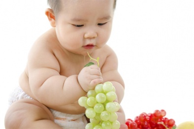 Cha mẹ nên thận trọng với bệnh còi xương thể bụ ở trẻ