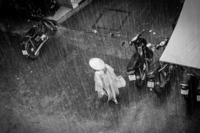 Bỏ túi bí kíp chụp ảnh 'đẹp từng centimet' dù trời mưa