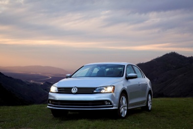 Đọ độ tiết kiệm xăng của mẫu xe giá rẻ Honda Fit và Volkswagen Jetta 2015 
