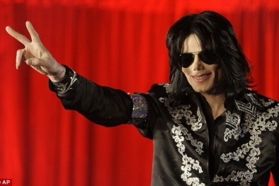 'Vua nhạc pop' Michael Jackson vẫn thu bộn tiền sau khi qua đời
