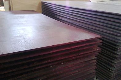 Cốp pha ván ép tạo nhiều thuận lợi cho quá trình thi công