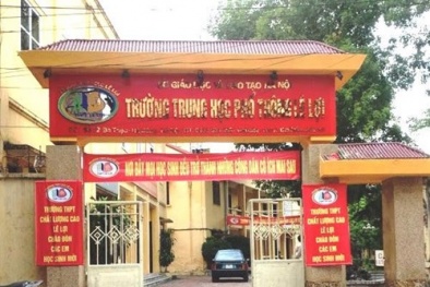 Nữ sinh lớp 12 xúc phạm giáo viên trên facebook