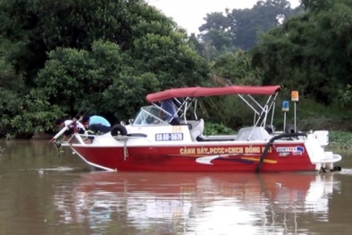 Thách nhau bơi qua sông khi đang nhậu, một người chết đuối