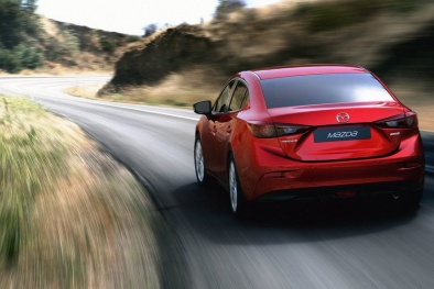 Huyndai Elantra và Mazda 3: Xe compact nhỏ gọn, giá rẻ đáng gờm