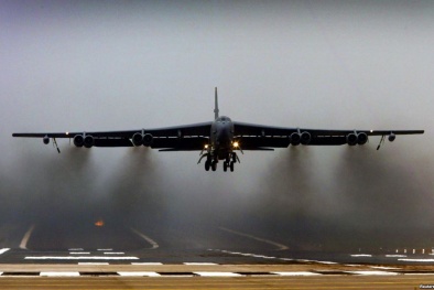 Trung Quốc hằn học đáp trả việc Mỹ điều B-52 ra Biển Đông