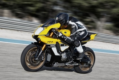 Lộ ảnh ‘nóng’ Yamaha R1 bản đặc biệt sắp về Việt Nam