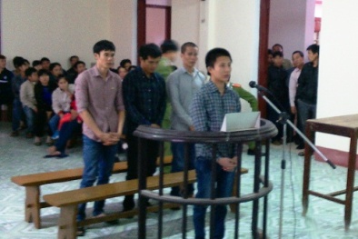 Can bạn đánh nhau, dọc đường về bị bạn tức mình đấm chết