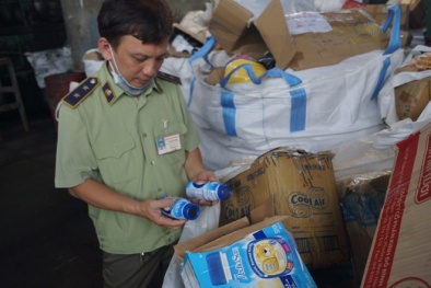 TP. HCM tiêu hủy một lượng lớn sữa Ensure không rõ nguồn gốc