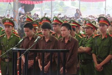 Trực tiếp từ phiên tòa xét xử 3 nghi can vụ thảm sát Bình Phước