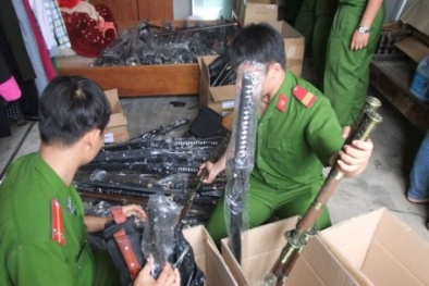 Bóc trần bí mật của cửa hàng bách hóa làm giàu bằng buôn bán vũ khí