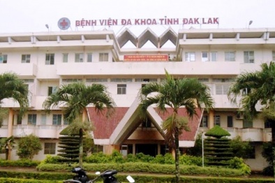 'Đạo chích' táo tợn nửa đêm cầm dao xông vào tận phòng bác sĩ 