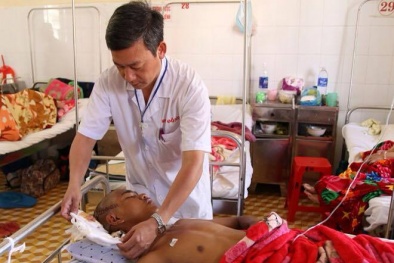 Cách tạ tội 'không gì dại bằng' của thiếu niên lỡ bắn trúng mắt bạn
