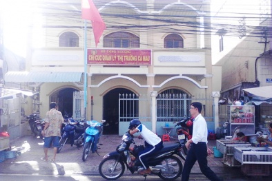 Khởi tố, bắt tạm giam cán bộ quản lý thị trường cướp tài sản
