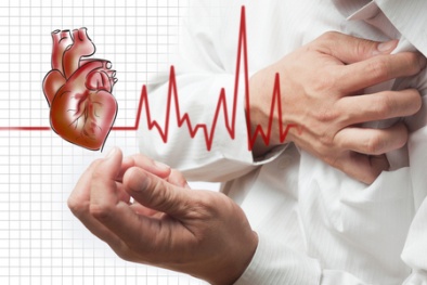 Đau lưng có thể là dấu hiệu của chứng tim ngừng đập