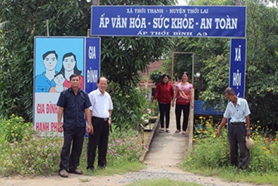 Kiểm điểm Chủ tịch huyện vận động đốt pháo hoa