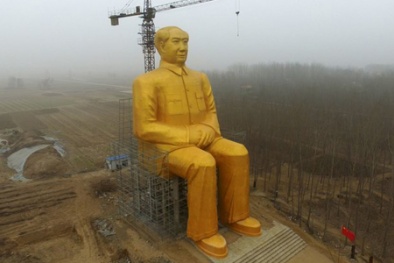 Lý do Trung Quốc bất ngờ đập bỏ tượng Mao Trạch Đông khổng lồ