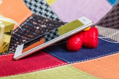 Top smartphone thiết kế 'xinh lung linh' tự tin đón Tết 
