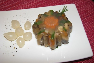 Thịt gà nấu đông thơm ngon, lạ miệng ngày Tết