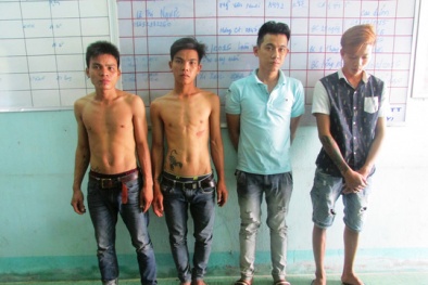 Không chịu bán dâm, bị 4 bạn nhậu cưỡng bức